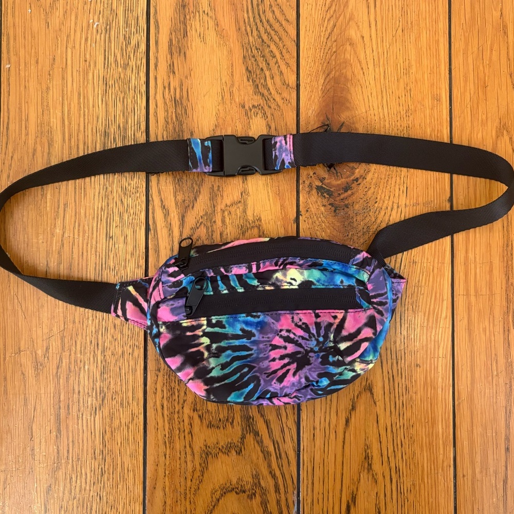 NWOT Victorias Secret PINK Tie-Dye Fanny Pack